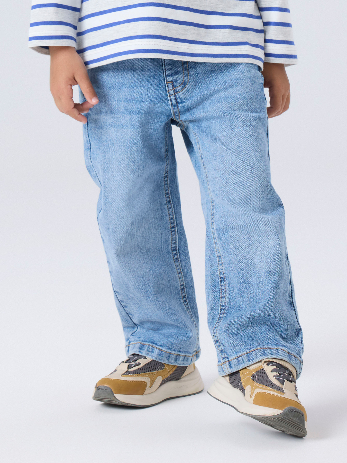 NMMRYAN STRAIGHT JEANS 